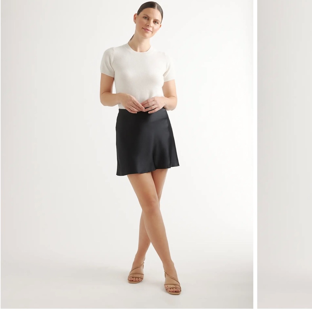 Quince 100% Washable Silk Mini Skirt black size M